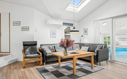 Larisa - 250M from the Sea: Wood, Flooring, Interior Design, Wood Flooring, Ceiling, Furniture, Floor, Couch, Living Room, Home
