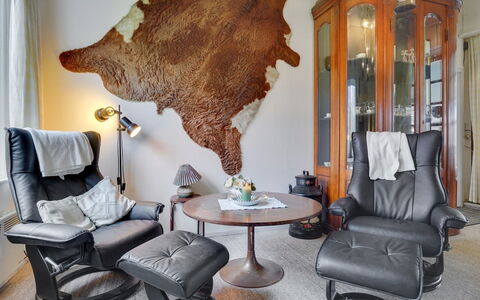 Simon - 225M from the Sea: Roof, House, Land Lot, Home, Cottage, Estate, Garden Buildings, Shade, Log Cabin, Landscaping