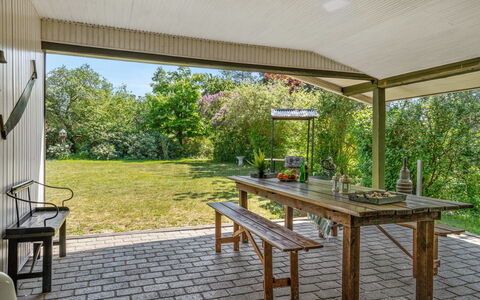 Simon - 225M from the Sea: Roof, House, Land Lot, Home, Cottage, Estate, Garden Buildings, Shade, Log Cabin, Landscaping