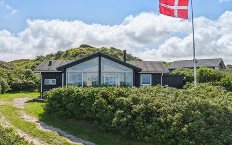 Reinke - 200M from the Sea: Wood, Roof, Architecture, Home, House, Cottage, Siding, Hardwood, Slope, Estate