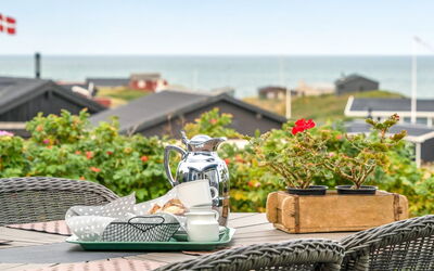 Reinke - 200M from the Sea
