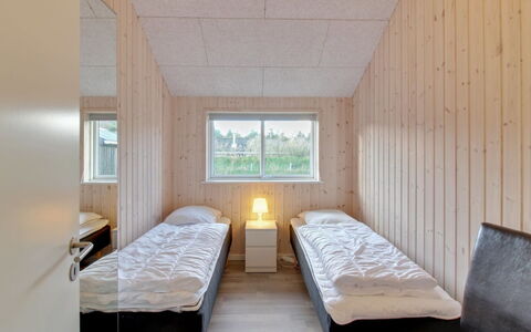 Ethel - 1.5Km to the Fjord: Wood, Floor, Bedroom, Ceiling, Bed, Wood Stain, Bedding, Daylighting, Hardwood, Plank