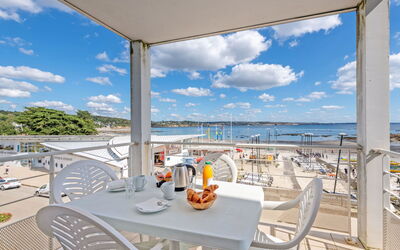 Accommodation:&nbsp;Domaine de Bertheaume 110.4