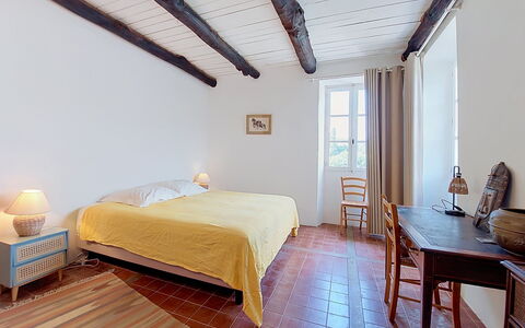 Penta: Furniture, Bed, Bedroom, Wall, Flooring, Bed Sheet, Interior Design, Floor, Bedding, Wood