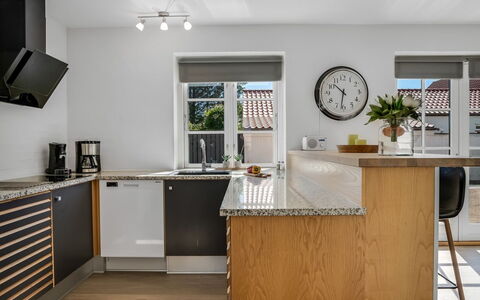 Springimile - 300M from the Sea: Furniture, Countertop, Kitchen, Cabinetry, Interior Design, Flooring, Kitchen Appliance, Wood, Major Appliance, Home Appliance