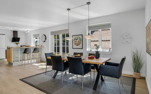 Springimile - 300M from the Sea: Furniture, Interior Design, Flooring, Chair, Floor, Wood, Ceiling, Kitchen & Dining Room Table, Table, Dining Room
