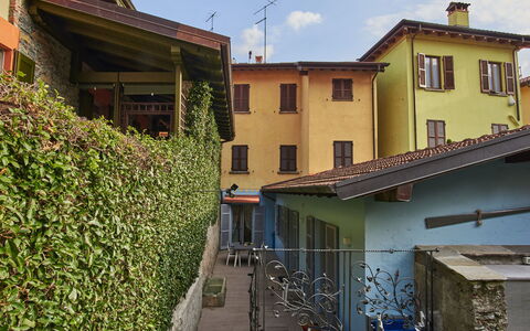 La Tana del Pescatore: Plant, Building, Property, Sky, Window, House, Neighbourhood, Tree, Residential Area
