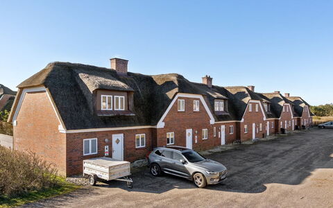 Oneida - 800M from the Sea: Wood, Sea, Cloud, Coastal And Oceanic Landforms, Deck, Ocean, Plank, Boardwalk, Coast, Hardwood