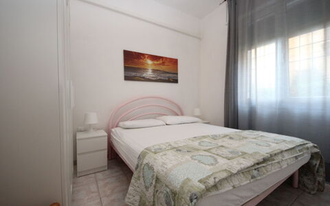 Rosolina Mare 625: Furniture, Property, Comfort, Building, Wood, Window, Bed Frame, Interior Design, Floor