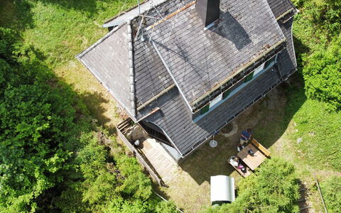 Kesslerberg: Plant, Building, Slope, Cottage, Land Lot, Window, Biome, Grass, House, Groundcover