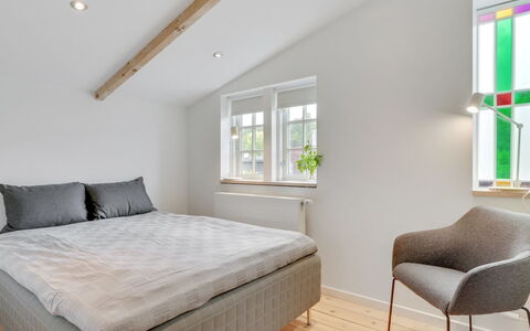 Elsabeth - 20M from the Sea: Interior Design, Furniture, Flooring, Bed, Floor, Bedroom, Wood, Ceiling, Wood Flooring, Bedding