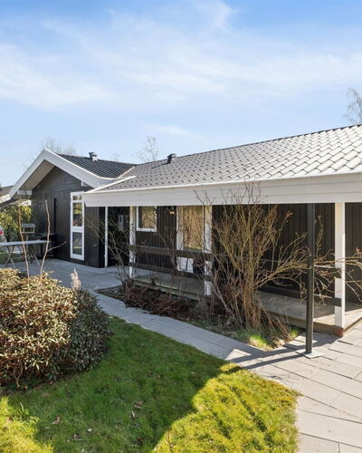Ingelis - 1.2Km from the Sea