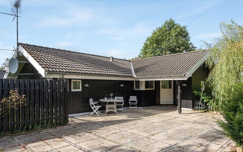 Eivor - 500M from the Sea: Thatching, Cottage, House, Roof, Home, Farmhouse, Hut, Estate, Village