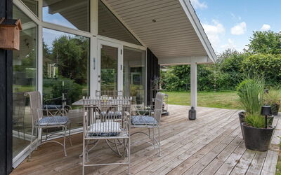 Franca - 500M from the Sea