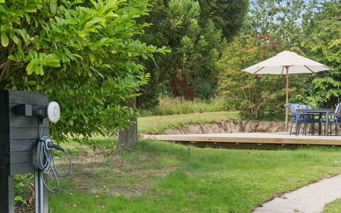 Donco - 600M from the Sea: Vegetation, Shrub, Spring, Cottage, Garden, Shade, Backyard, Yard, Chair