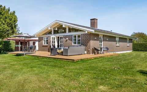 Melle - 350M from the Sea: Plant Community, Sunlight, Herbaceous Plant, Garden, Plantation, Agriculture, Farm