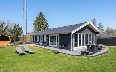 Øllegaard - 1Km from the Sea: Plant Community, Sunlight, Herbaceous Plant, Garden, Plantation, Agriculture, Farm