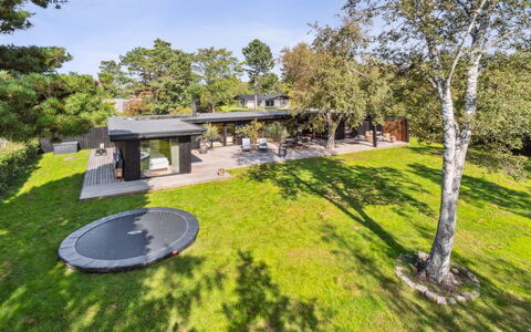 Hævnir - 1Km from the Sea: Flooring, Floor, Ceiling, Interior Design, Countertop, Kitchen, Cabinetry, Room, Major Appliance, Light Fixture