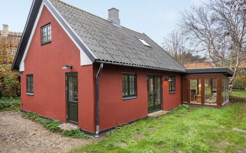 Tabetha - 25M from the Sea