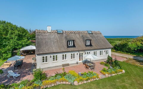 Rebana - 30M from the Sea: Cottage, Shed, Hut, Farmhouse, Prairie, Shack, Barn, Log Cabin, Garden Buildings