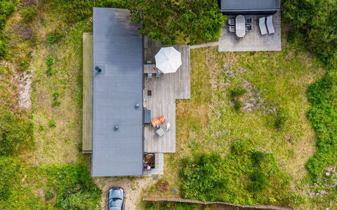 Gjorgje - 100M from the Sea: Roof, House, Home, Cottage, Siding, Estate, Driveway, Garden Buildings, Yard, Shed