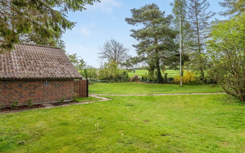 Skalk - 300M from the Sea: Residential Area, Roof, Suburb, Driveway, Estate, Chimney