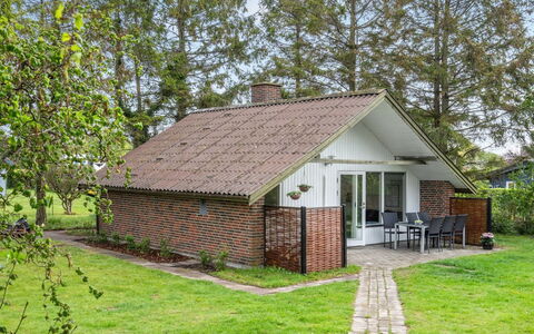 Skalk - 300M from the Sea: Residential Area, Roof, Suburb, Driveway, Estate, Chimney