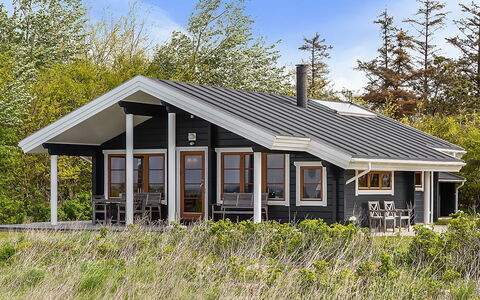 Stacie - 10M from the Sea: Home, Cottage, Porch, Siding, Farmhouse, Outdoor Structure