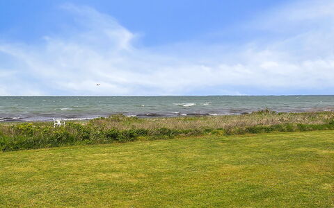 Stacie - 10M from the Sea: Home, Cottage, Porch, Siding, Farmhouse, Outdoor Structure