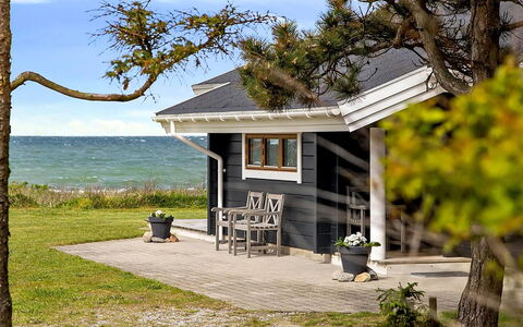 Stacie - 10M from the Sea: Home, Cottage, Porch, Siding, Farmhouse, Outdoor Structure
