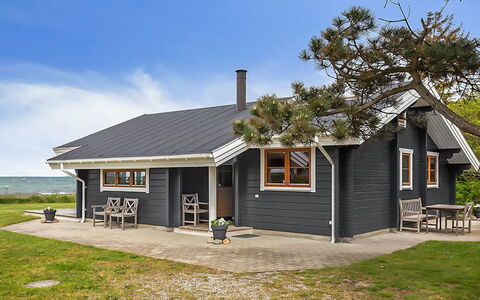Stacie - 10M from the Sea: Home, Cottage, Porch, Siding, Farmhouse, Outdoor Structure
