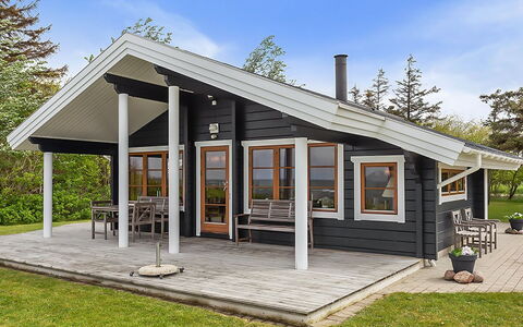 Stacie - 10M from the Sea: Home, Cottage, Porch, Siding, Farmhouse, Outdoor Structure