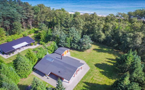 Gulborg - 25M from the Sea: Roof, House, Home, Cottage, Siding, Estate, Driveway, Garden Buildings, Yard, Shed