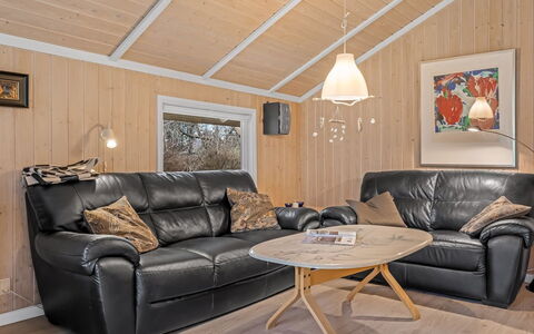 Uta - 300M from the Sea: Furniture, Wood, Interior Design, Wood Flooring, Flooring, Floor, Couch, Living Room, Home, Room