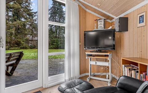 Uta - 300M from the Sea: Wood, Interior Design, Ceiling, Flooring, Furniture, Floor, Home, Room, Door, Living Room