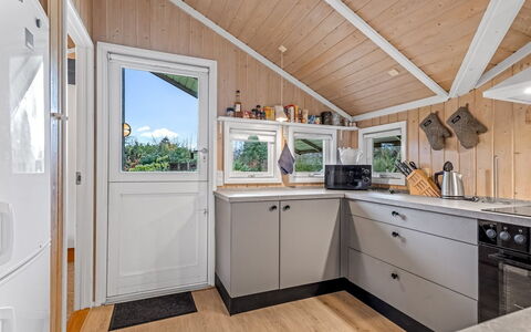 Uta - 300M from the Sea: Wood, Ceiling, Interior Design, Flooring, Home, Floor, Kitchen, Cabinetry, Hardwood, Major Appliance