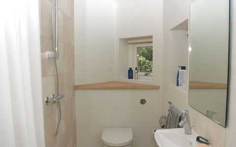 Fernande - 150M from the Sea: Bathroom, Plumbing Fixture, Wall, Interior Design, Toilet, Flooring, Floor, Bathroom Sink, Tap, Plumbing