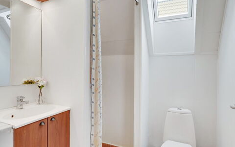 Mijat - 100M from the Sea: Bathroom, Wall, Plumbing Fixture, Flooring, Floor, Interior Design, Plumbing, Toilet, Ceiling, Tap