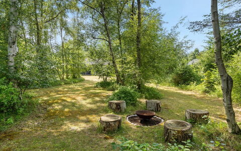 Jelke - 50M from the Sea: Apartment, Shade, Balcony, Chair, Fence, Outdoor Furniture, Aluminium, Artificial Turf