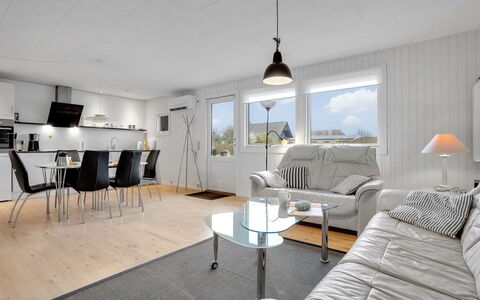 Esther - 700M from the Sea: Apartment, Shade, Balcony, Chair, Fence, Outdoor Furniture, Aluminium, Artificial Turf