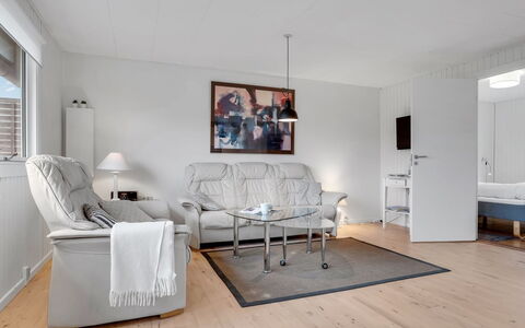 Esther - 700M from the Sea: Apartment, Shade, Balcony, Chair, Fence, Outdoor Furniture, Aluminium, Artificial Turf