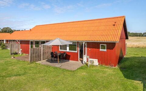 Esther - 700M from the Sea: Roof, House, Land Lot, Home, Cottage, Estate, Garden Buildings, Shade, Log Cabin, Landscaping