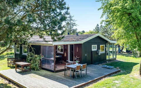 Arendine - 700M from the Sea: Cottage, Home, Estate, Garden Buildings, Porch, Yard, Shade, Farmhouse, Shed