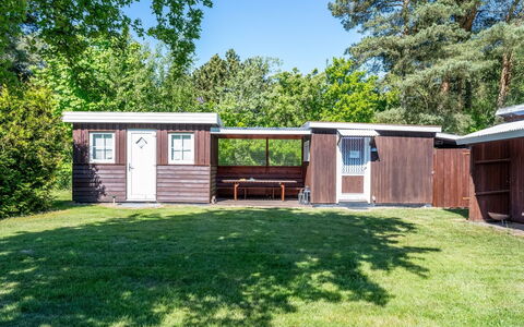 Arendine - 700M from the Sea: Wood, Cottage, Garden Buildings, Shed, Garden, Lawn, Yard, Backyard, Shade, Hardwood