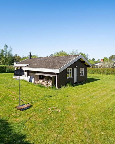 Lamberthus - 600M from the Sea