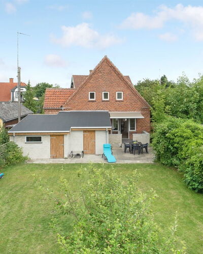 Feikje - 5.5Km from the Sea
