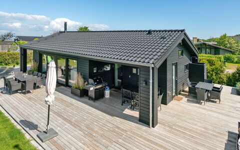 Kjell - 100M from the Sea: Blue, Shrub, Cottage, Groundcover, Garden, Estate, Shade, Landscaping, Farmhouse, Eco Hotel
