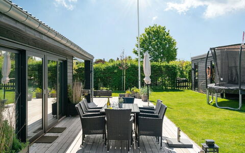 Kjell - 100M from the Sea: Blue, Shrub, Cottage, Groundcover, Garden, Estate, Shade, Landscaping, Farmhouse, Eco Hotel