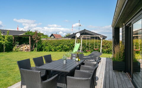 Kjell - 100M from the Sea: Blue, Shrub, Cottage, Groundcover, Garden, Estate, Shade, Landscaping, Farmhouse, Eco Hotel