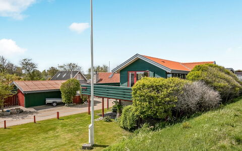 Eldar - 5M from the Sea: Blue, Shrub, Cottage, Groundcover, Garden, Estate, Shade, Landscaping, Farmhouse, Eco Hotel